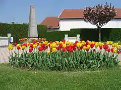 Le monument aux morts.