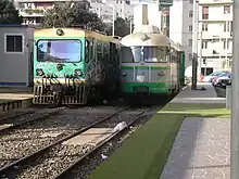 Un Autorail ADe serie 90 à gauche et une Autorail ADe 20 1ère série à droite