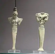 Figurines féminines en terre cuite, Ur, période d'Obeid (v. 5200-4200 av. J.-C.). British Museum.