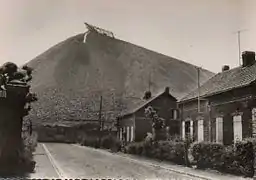 Le terril de la Fosse Agache en 1939