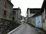 Une ruelle dans le village de Ferrère.