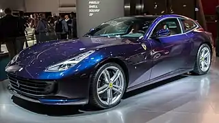 Une Ferrari GTC4Lusso.