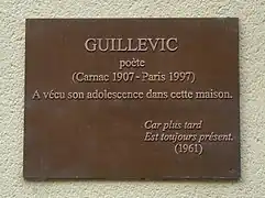 Plaque à la mémoire de Guillevic.