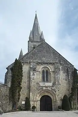 Église Saint-Mandé-Saint-Jean de Ferrière-Larçon