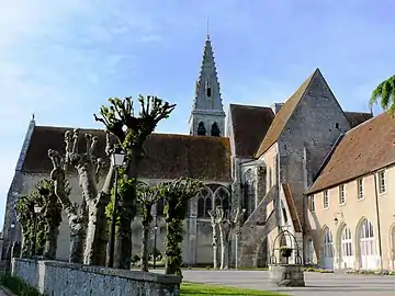 L'abbaye Saint-Pierre-et-Saint-Paul,Ferrières-en-Gâtinais.
