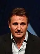 Liam Neeson interprète l'amiral Terrance Shane