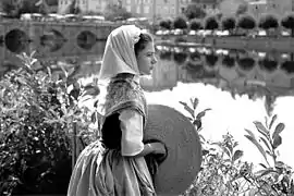 Une danseuse au bord de la Vienne