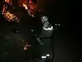 Feu tactique allumé de nuit par le pôle DFCI de l'ONF durant l'incendie de la Colle Noire en 2005.