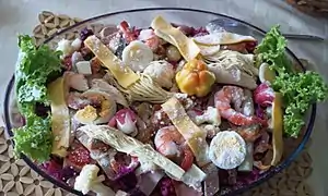 Salade fiambre.