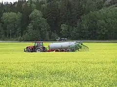 Épandage sur Colza (Suède).