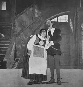 Maritorne interprétée par Leocadia Alba dans une pièce de théâtre de Carlos Fernández Shaw, en 1910