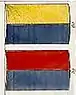Drapeaux nationaux des principautés danubiennes : Valachie en haut, Moldavie en bas (1849-1861).