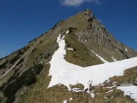 Vue depuis le sud-est.