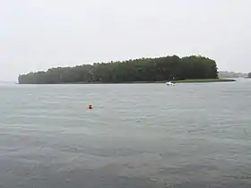 Pointe nord de l'île Sainte-Marguerite depuis l'embarcadère de Boucherville