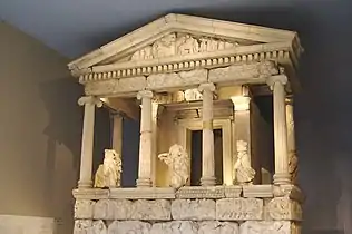 Salle no 17 : reconstitution du monument des Néréides, Xanthe, Lycie, vers 390 av. J.-C.