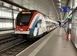 Flirt-RABe 522-225 en gare de Lancy-Bachet