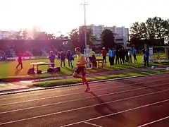 Florian Carvalho à l'échauffement du 1500 m du Meeting de Montreuil 2013