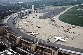 Aéroport de Tempelhof lors d'une journée portes ouvertes en 1984.