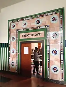 Entrée bibliothèque