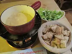 Fondue jurassienne au comté et aux morilles