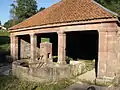 Fontaine-lavoir de Lomont