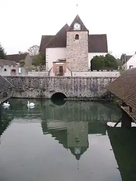 Fontaine-la-Gaillarde