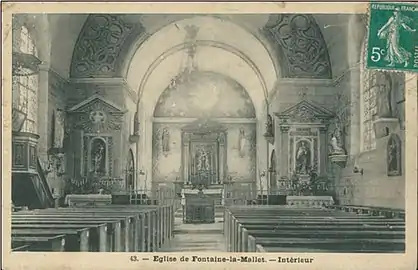 Carte postale de l'intériuere de l'ancienne église vers 1910.