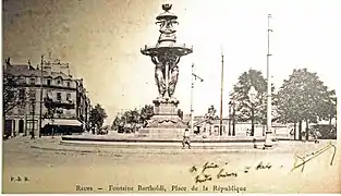 La fontaine de Bartholdi, aujourd'hui disparue sur la place.