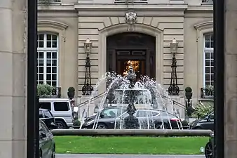 Fontaine.