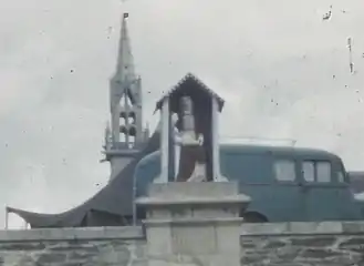 Fontaine Sainte Anne La Palud en 1950.