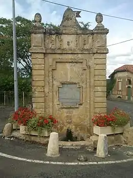 La fontaine.