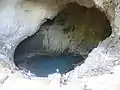 La fontaine de Vaucluse est l'antre du Coulobre.