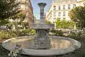 La fontaine de la place François-Ier.