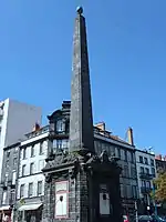 Fontaine de la Pyramide à Clermont-Ferrand.