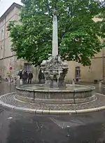 Fontaine des Quatre-Dauphins