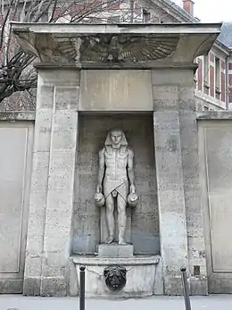 Fontaine du Fellah, rue de Sèvres à Paris.