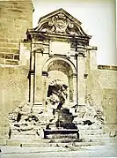 Ancienne fontaine,