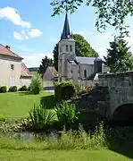 L'église Saint-Aignan et la Livre.