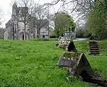 La chapelle Notre-Dame-des-Trois-Fontaines, son calvaire et sa fontaine