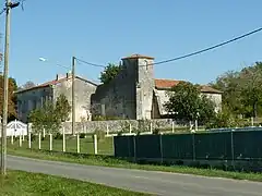 Ancienne église, à Fontaine.