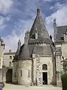 Les cuisines du XIIe siècle de l'Abbaye de Fontevraud.