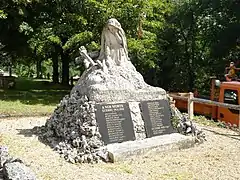 Le monument aux morts en 2011.