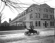 Usine Ford de l'avenue Piquette à Détroit vers 1906.