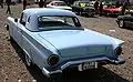 Ford Thunderbird de 1957 vue de l'arrière.