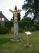 Arbre sculpté, la fée.