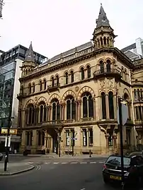 Manchester Reform Club (en) à Manchester (1870).