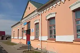 Yeshiva de Mir, construite en 1847, aujourd'hui bureau de poste et boutique.