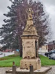 Fontaine, place du Fryer.