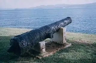 Un des canons qui gardaient l'entrée de la baie de Fort-de-France