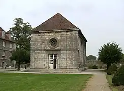 Il semblerait que ce bâtiment fut une chapelle